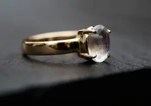 Moonstone ring in 14k gold