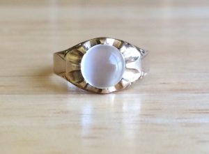 Vintage moonstone ring