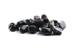 Black Onyx: Meaning, Properties, Uses