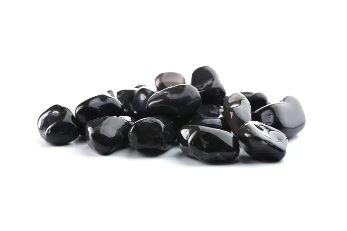 Black Onyx The Ultimate Guide To Meaning Properties Uses Gemstonist