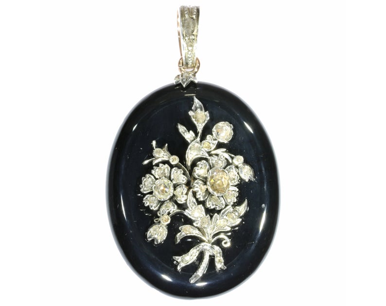 black onyx necklace