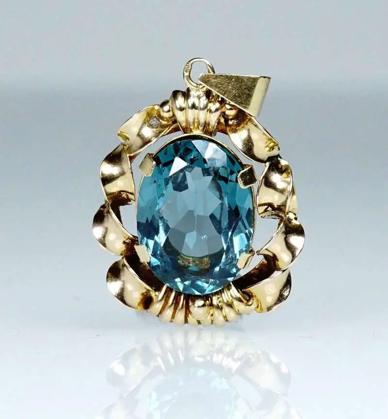 blue spinel pendants