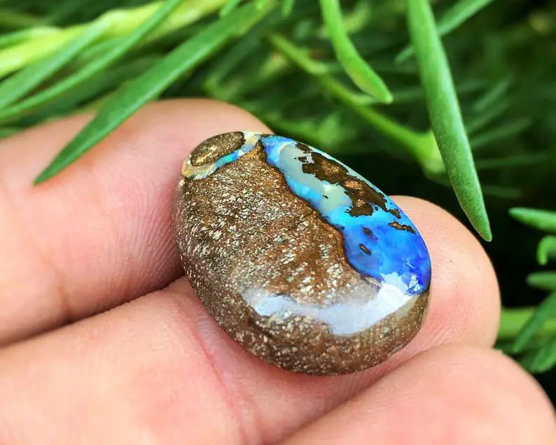 boulder opals