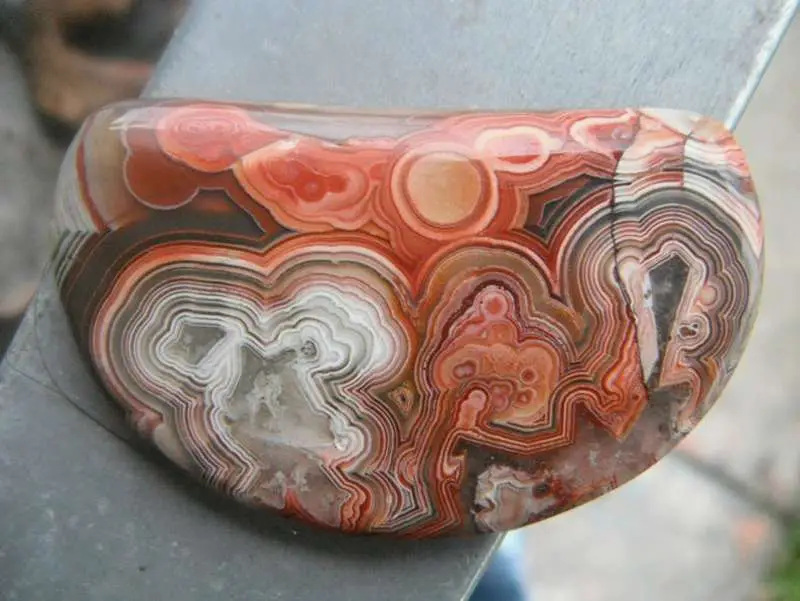 crazy lace agates