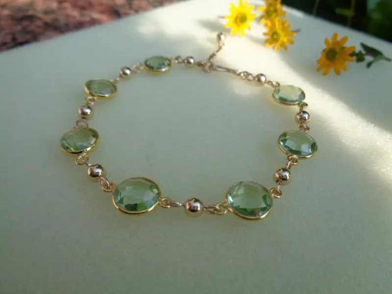  Gold Bracelet with Green Amethyst