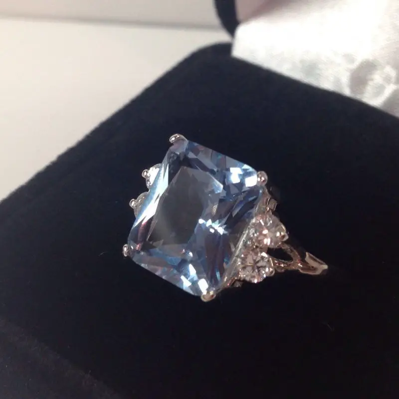 Blue Spinel Ring