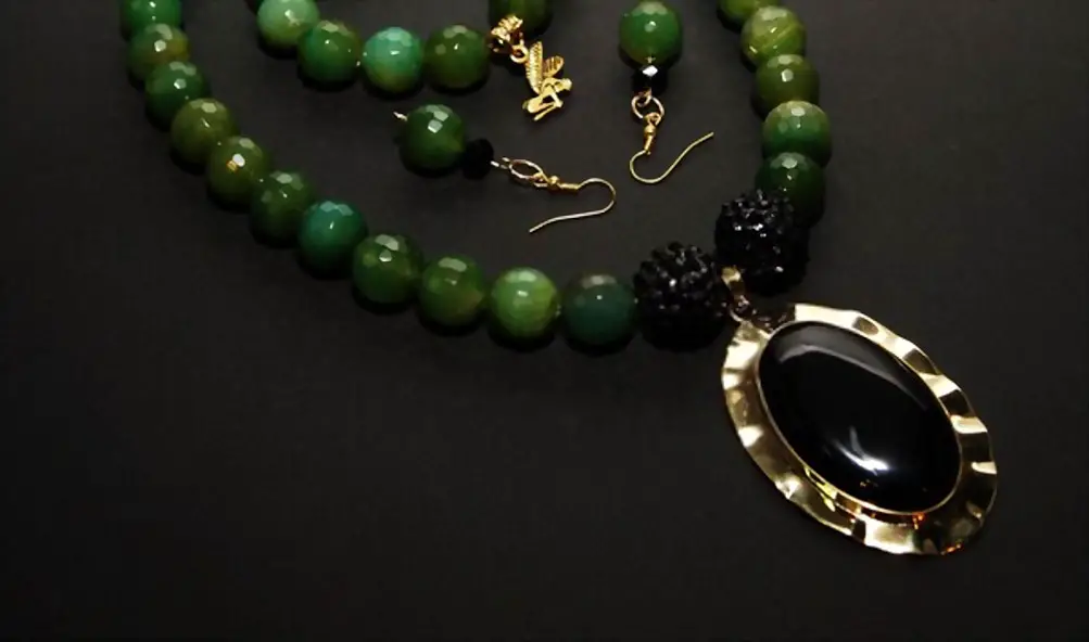 green jasper necklace and earrings
