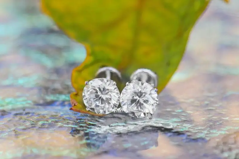 sapphire earrings stud