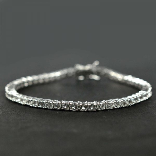 White Topaz The Ultimate Guide to Meaning, Properties, Uses Gemstonist