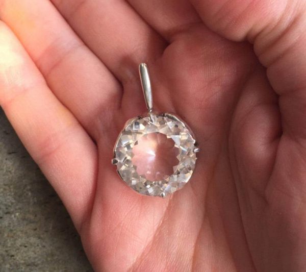 White Topaz The Ultimate Guide to Meaning, Properties, Uses Gemstonist