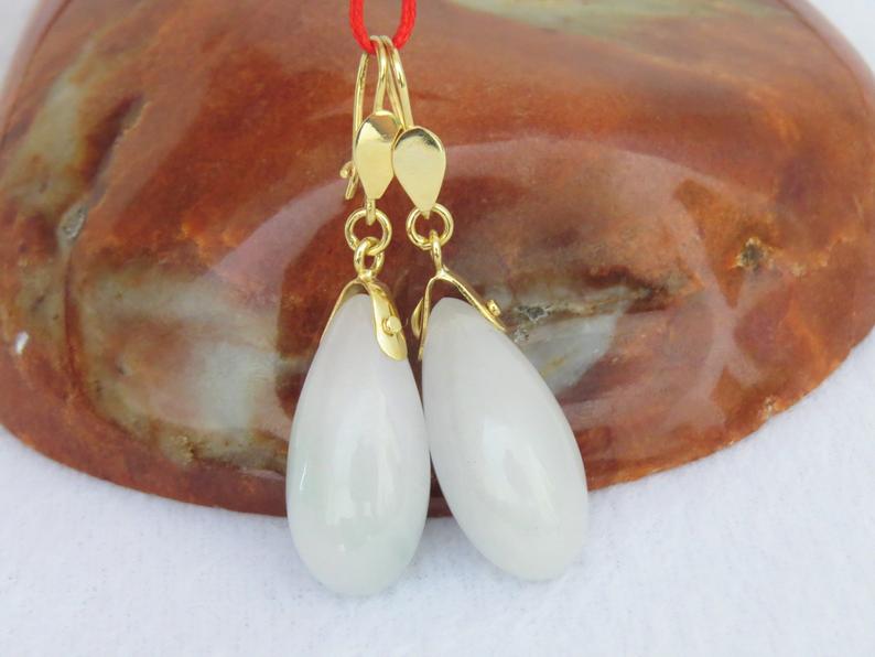 white jade earrings