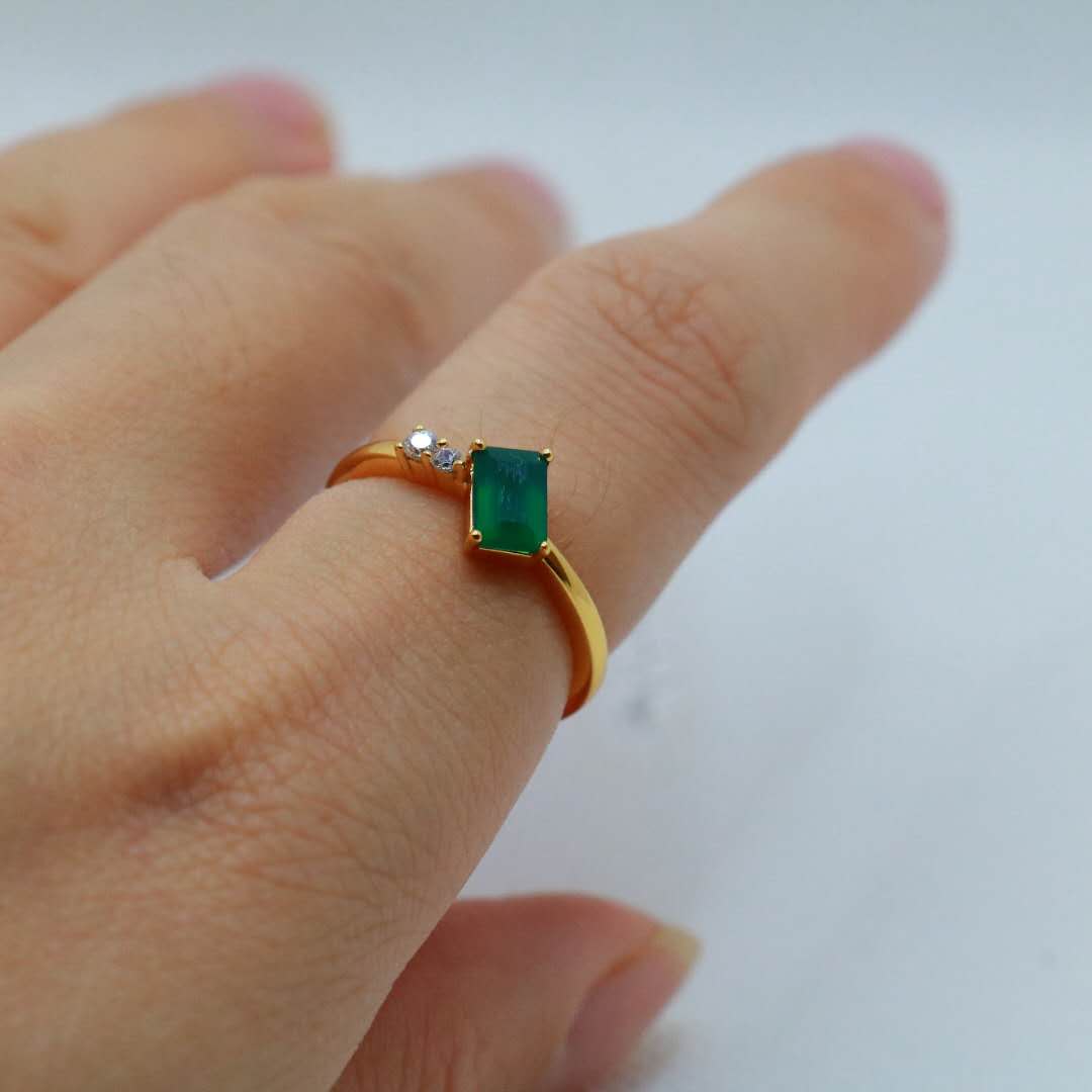 green agate ring