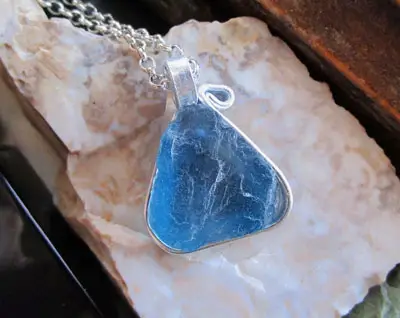 blue fluorite necklace