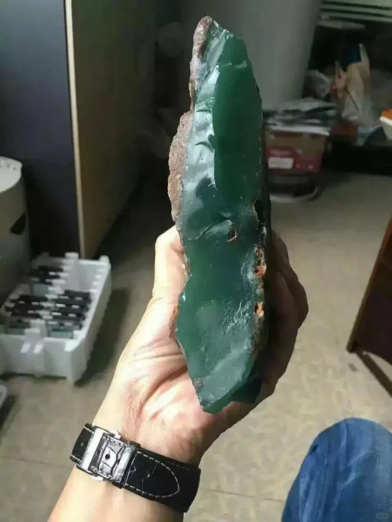 natural rough Green Chalcedony